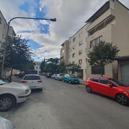 Central Home Away From Home Shkodër Exterior foto