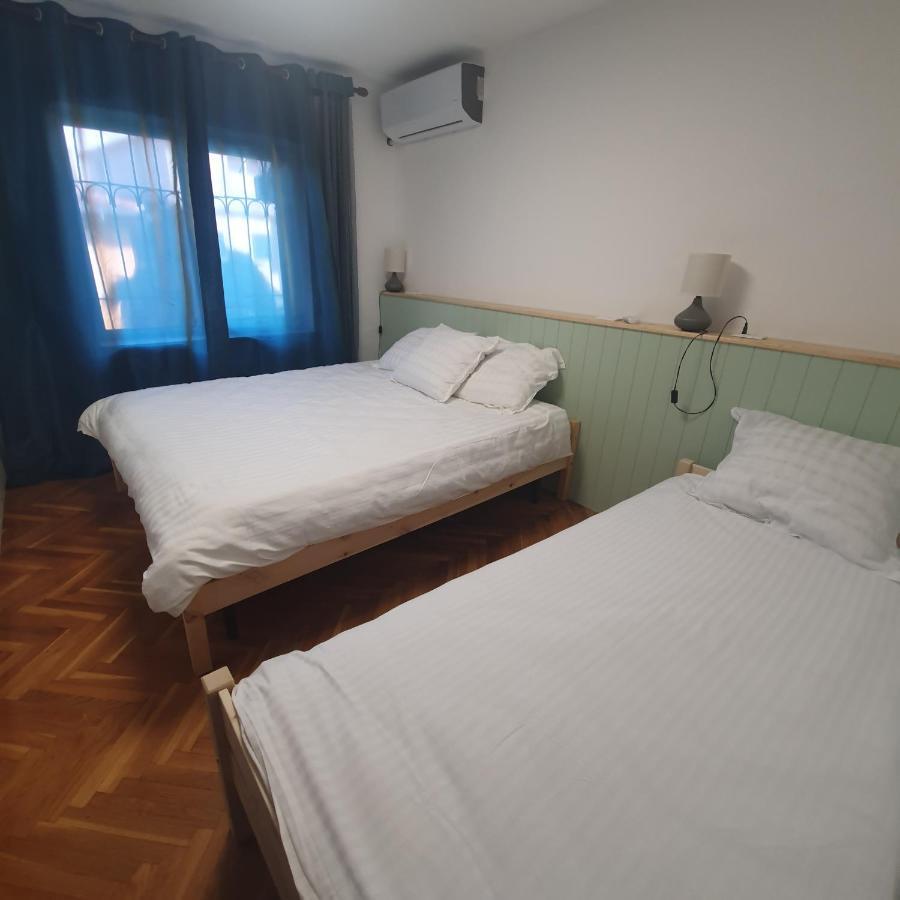 Central Home Away From Home Shkodër Exterior foto